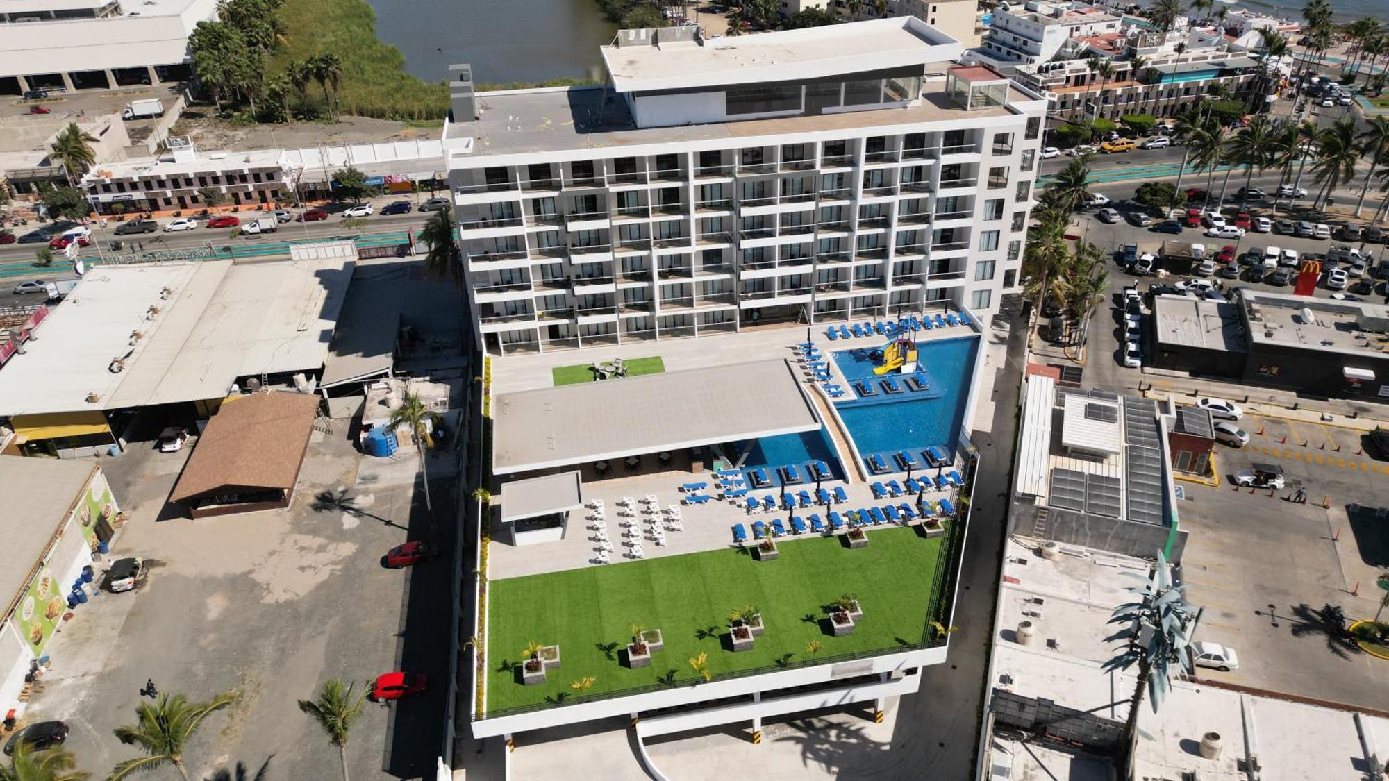 High Garden Grand Hotel Mazatlan Exterior photo